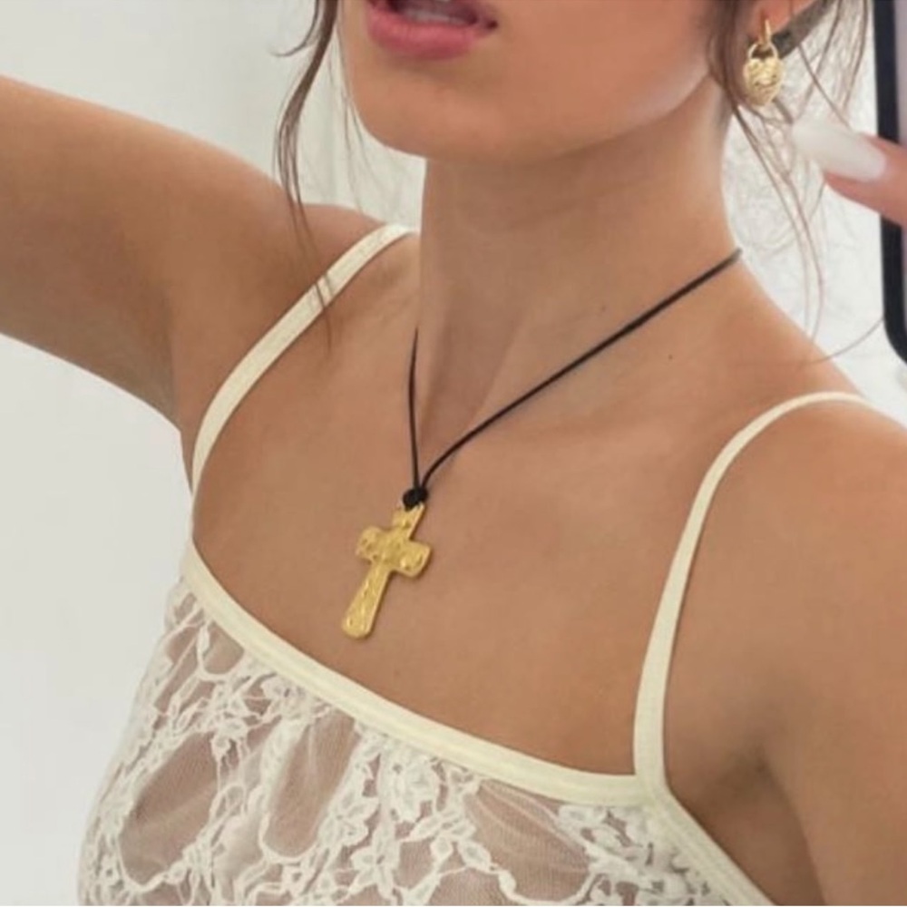 Gemini Jewels Gold Cross Pendant Necklace